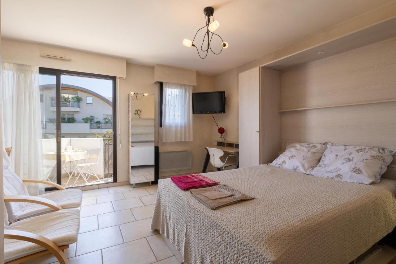 Appartement Proche Lac Et Commerces Annecy Esterno foto